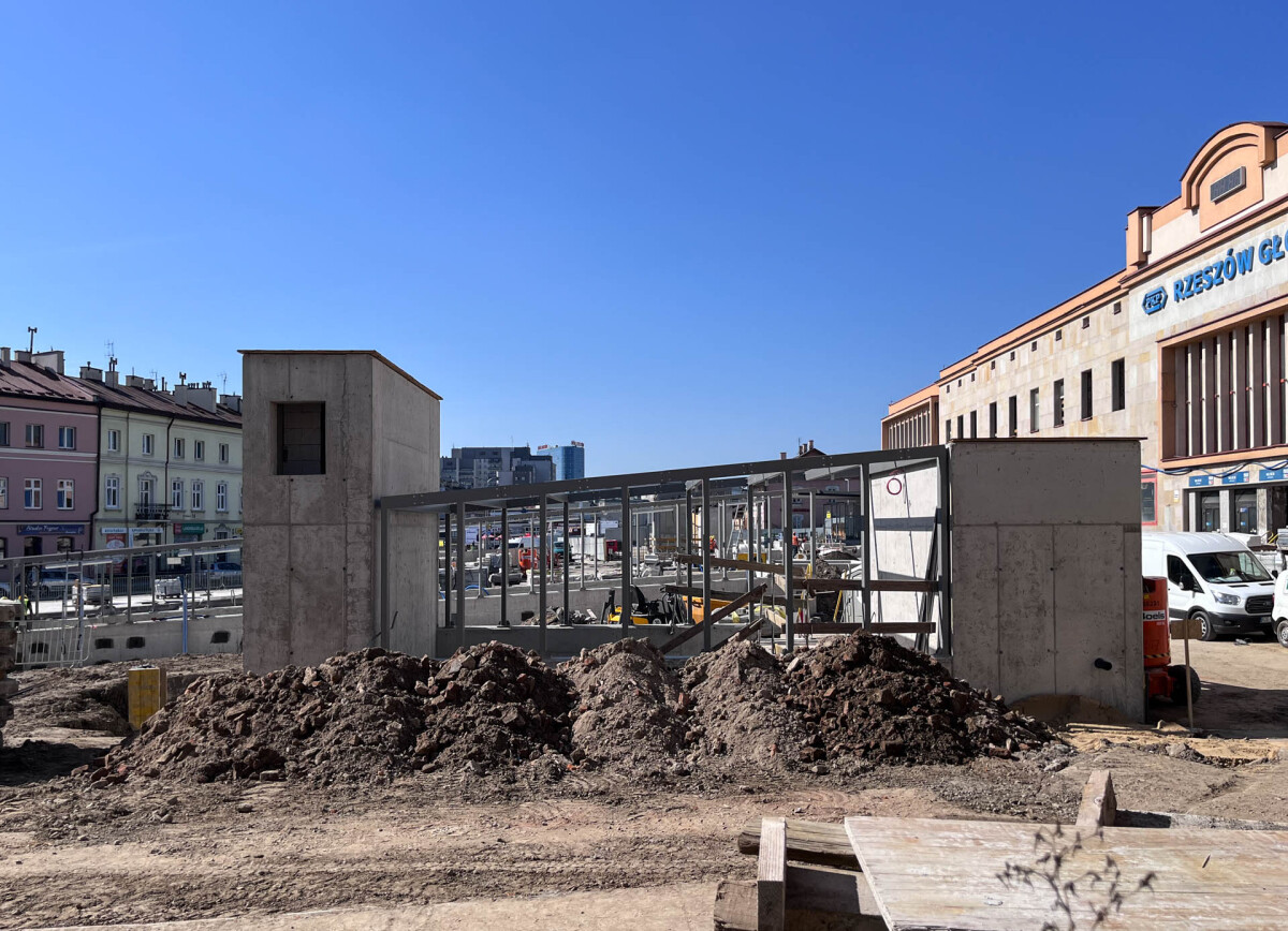Budowa Rzeszowskiego Centrum Komunikacyjnego zbliża się do końca [wrzesień 2023]
